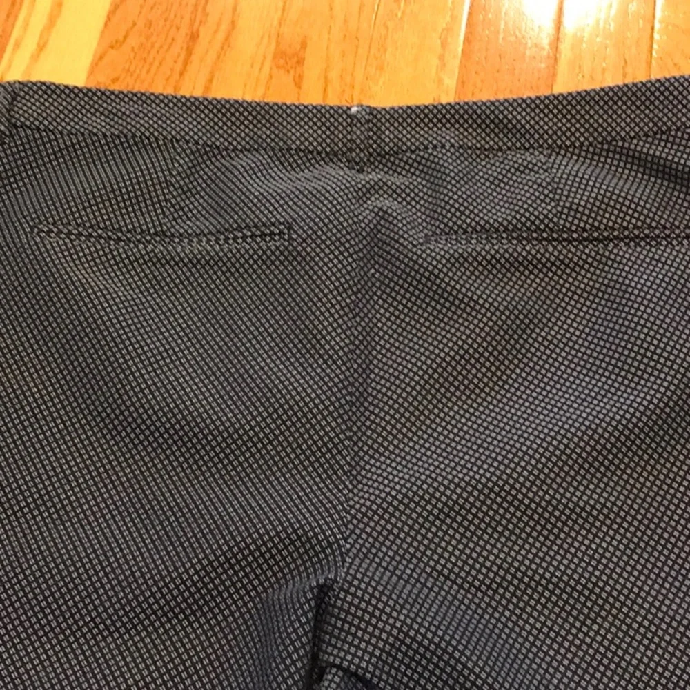 Old Navy~Harper~Cropped 💙 - Picture 8 of 10